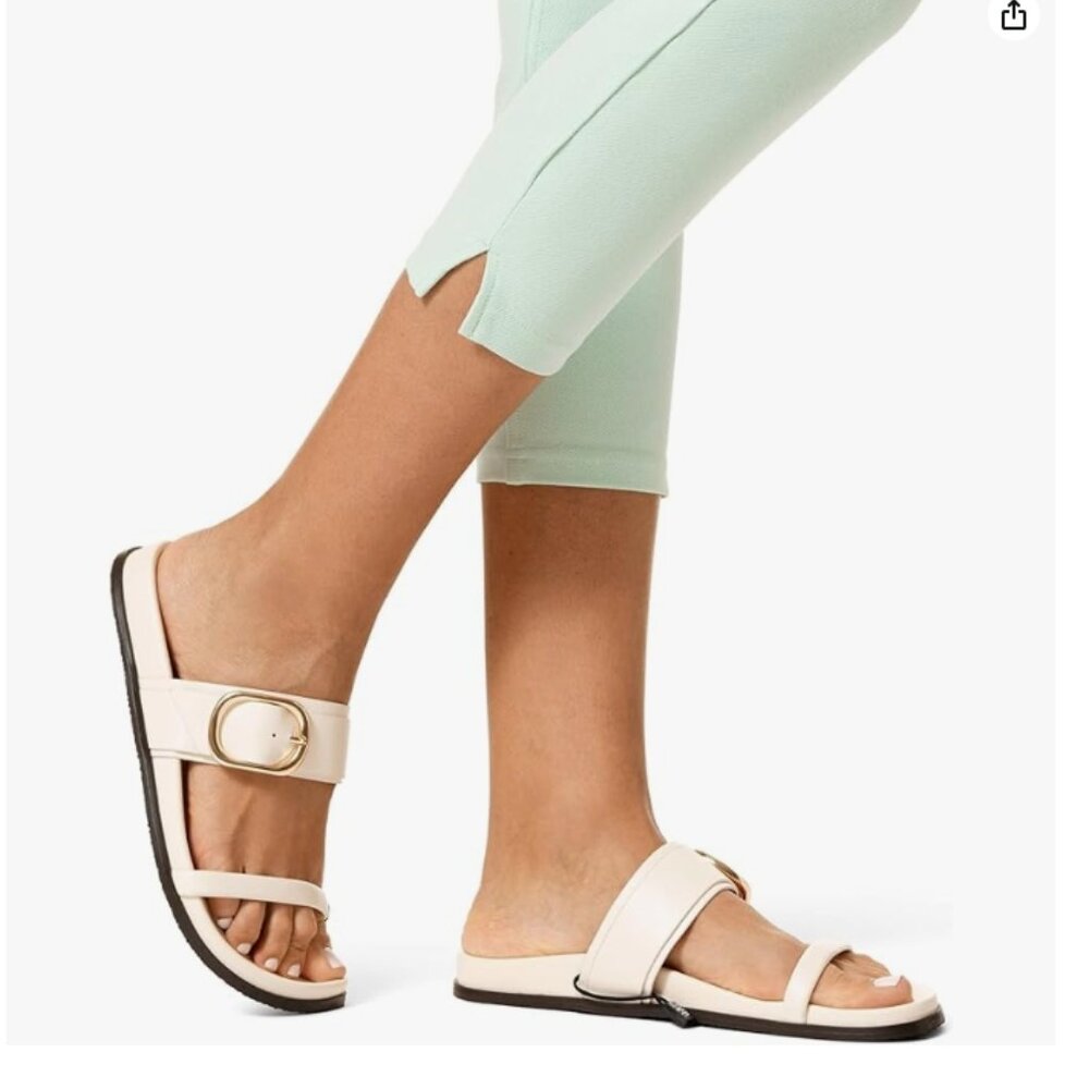 HUE Mint Green Cropped Skinny Capris - Picture 2 of 7